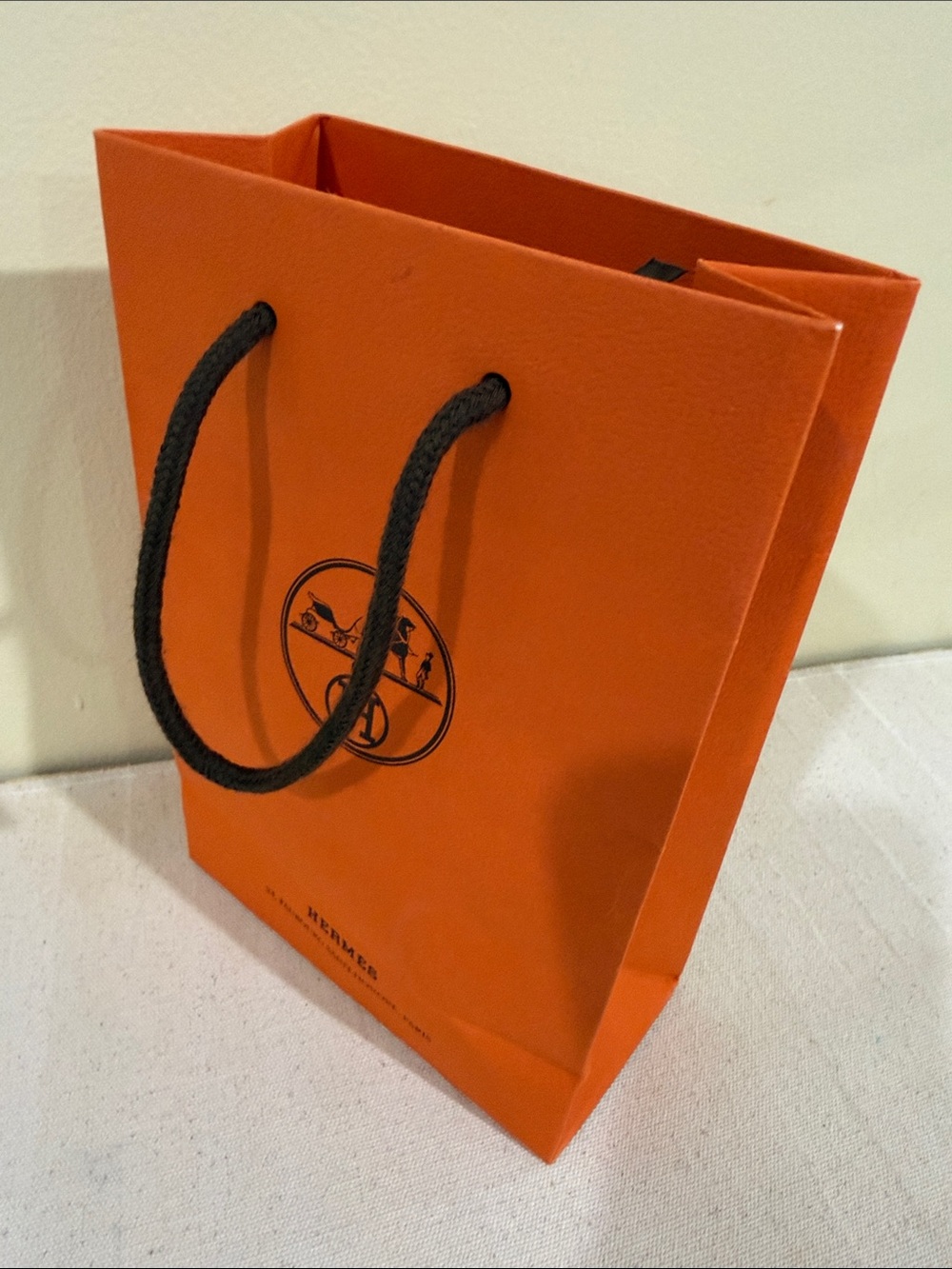 Authentic Hermes Orange Shopping Bag with brown Handles Hermes gift bags - Picture 3 of 10